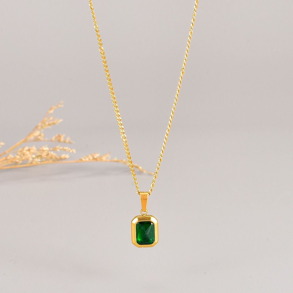 Blinkon Store Royal Emerald Green Gemstone Gold Pendant Necklace