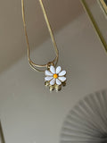 Aesthetic White & Yellow Sunflower / Daisy Charm Gold Pendant Necklace | Waterproof & Hypoallergenic Dainty Chain