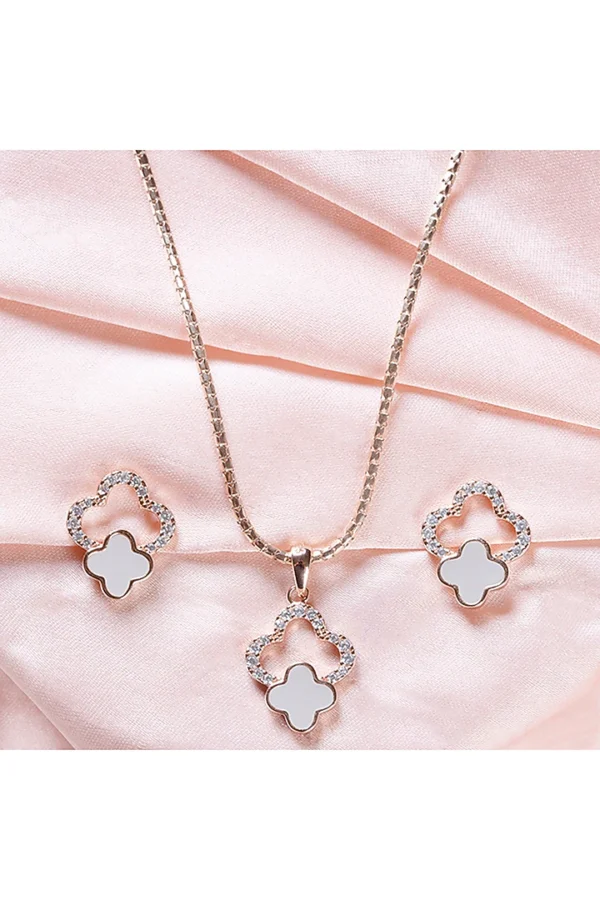 Rose Gold Clover Pendant Necklace & Stud Earring Set