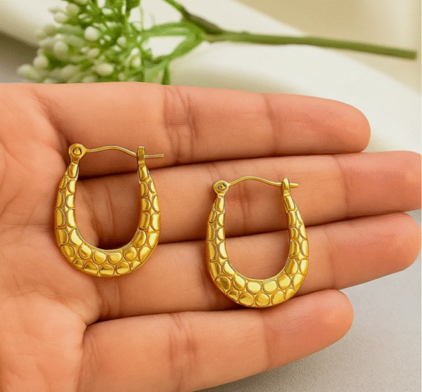 Vintage Textured Golden U-Shape Hoop Earrings